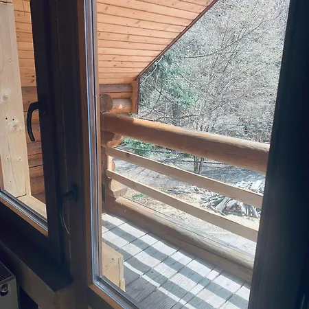 Chalet Voronins Retreat House Lumshory