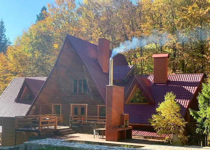 Chalet Voronins Retreat House Lumshory