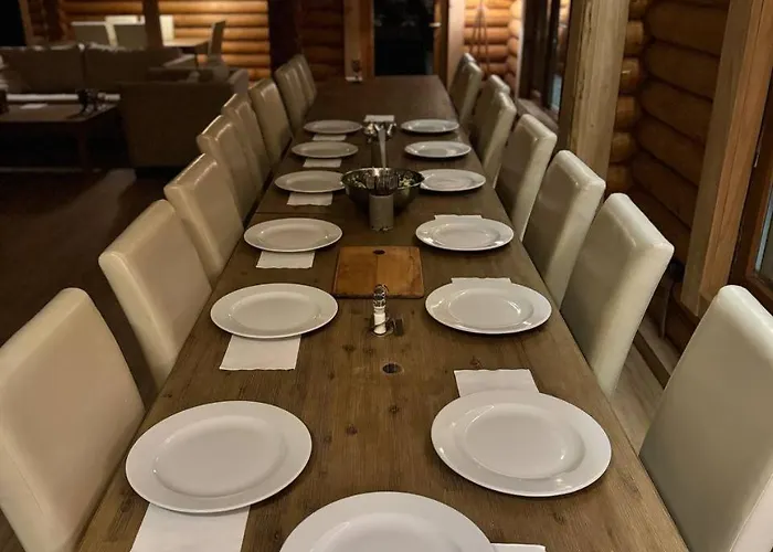 Voronins Retreat House Chalet *