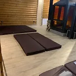 Voronins Retreat House Chalet *